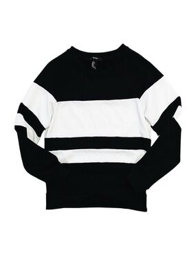 FOREVER 21 Black And White Long Sleeve Sweatshirt